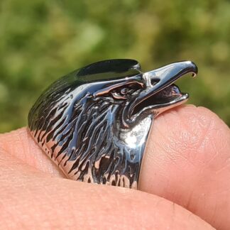 Raven Ring