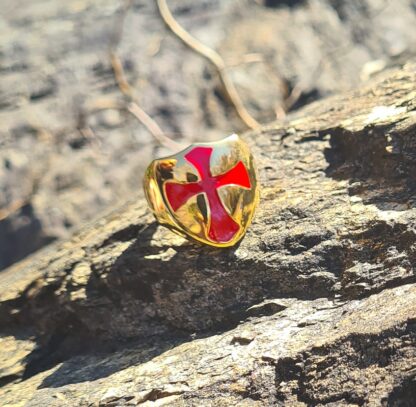 Red Crusader Shield Ring
