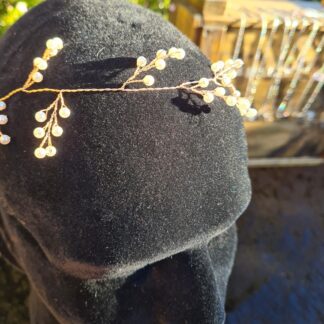 Flower and pearl hairpiece