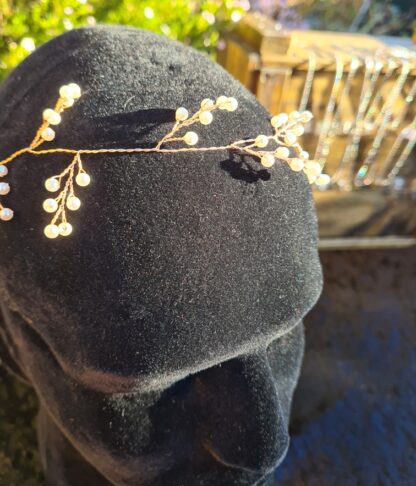 Flower and pearl hairpiece