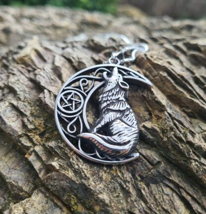 Wolf and pentagram necklace