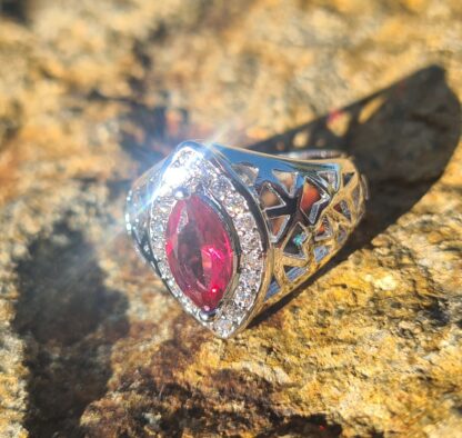 Elven Red Oval Ring